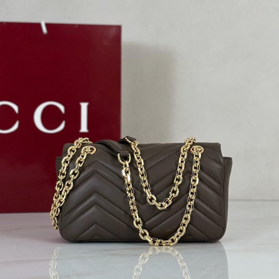 قوتشي مقاس 23/14 cm