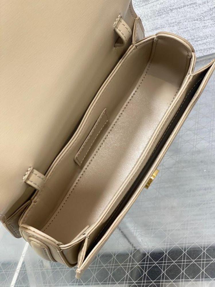 ديور مقاس 19 cm