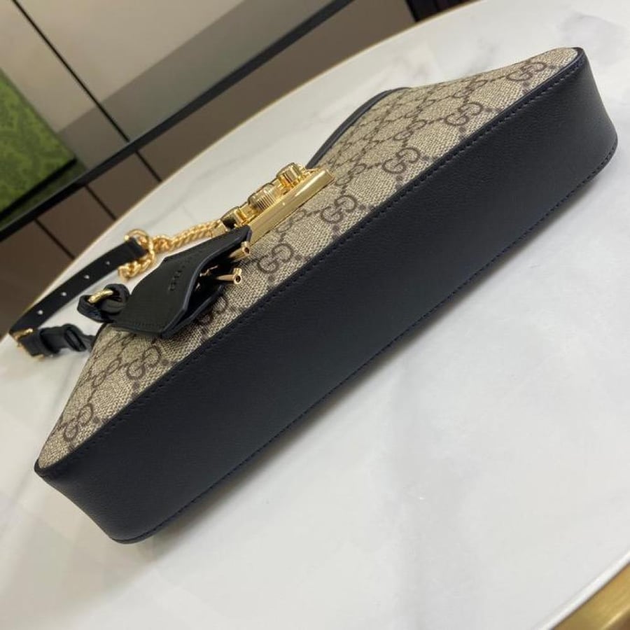 قوتشي مقاس 27 cm