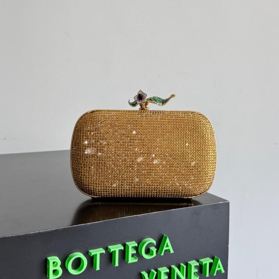 Bottega size 19 cm