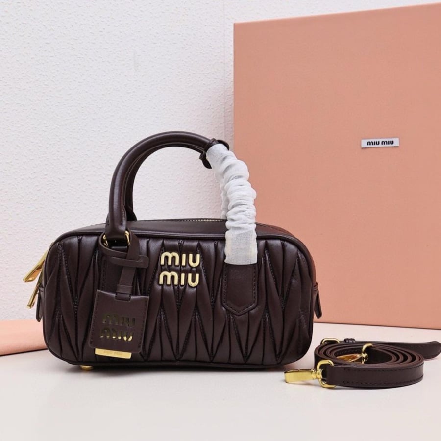 ميو ميو مقاس 22 cm