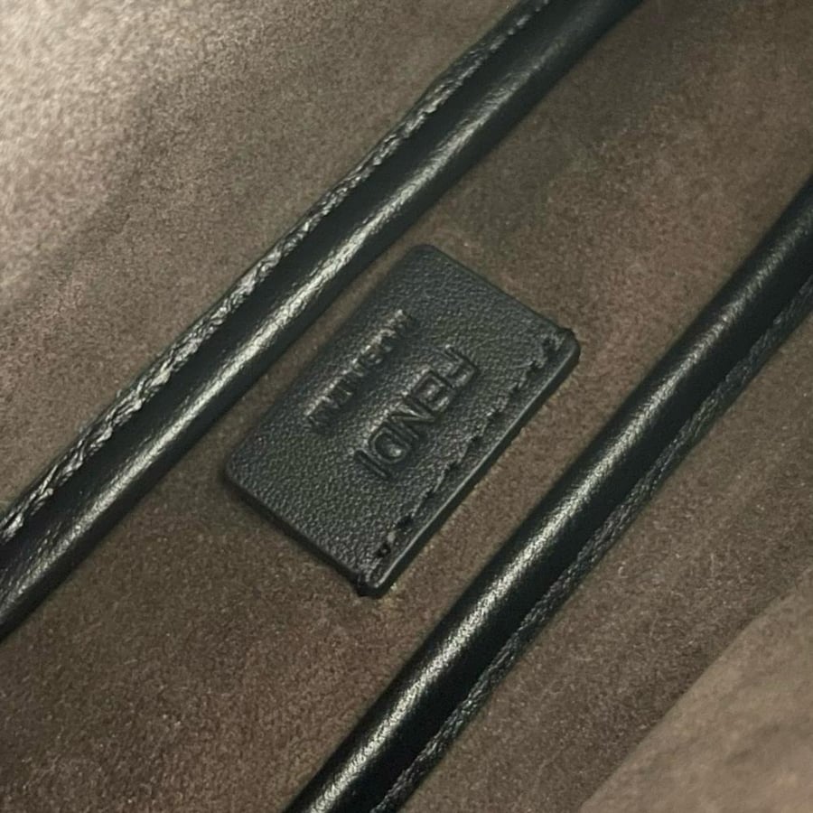 فندي مقاس 22 cm