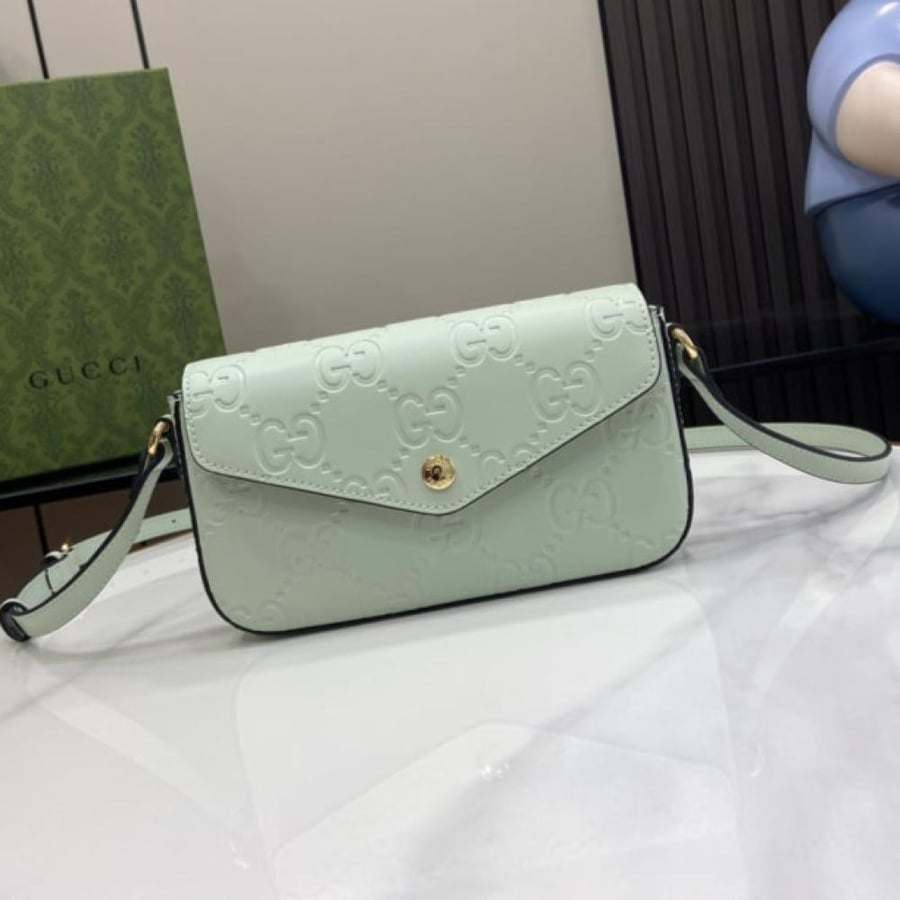 Gucci 21 cm size
