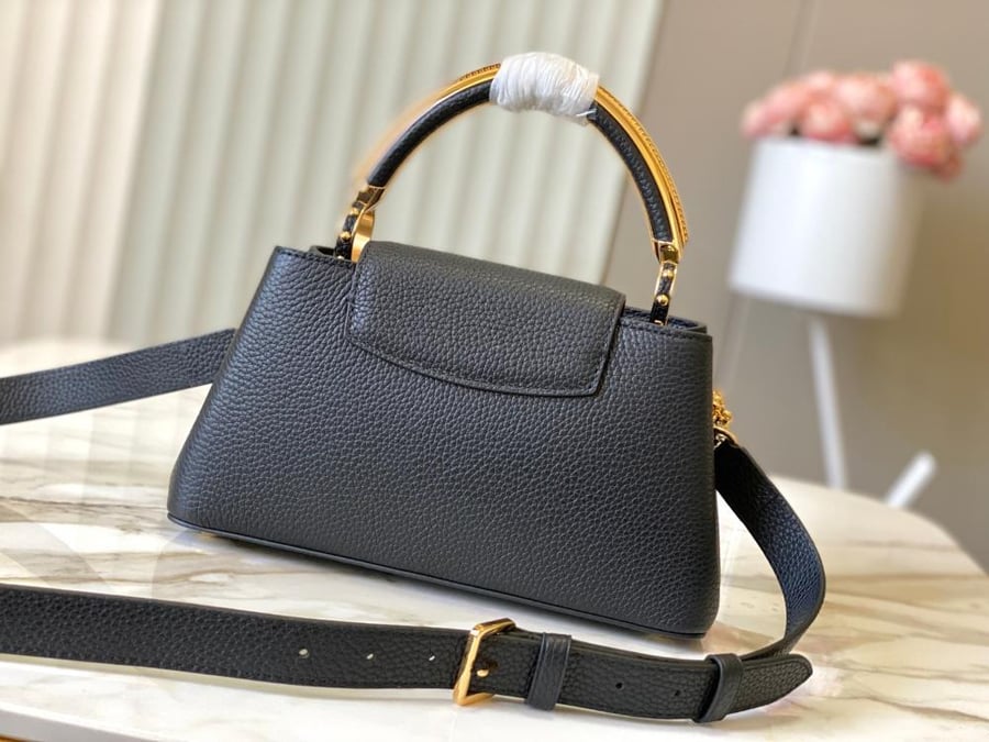 Louis Vuitton size 26.5 cm