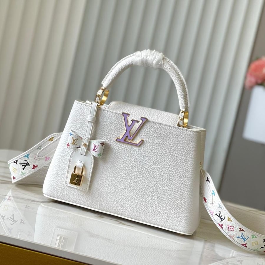 Louis Vuitton size 27 cm