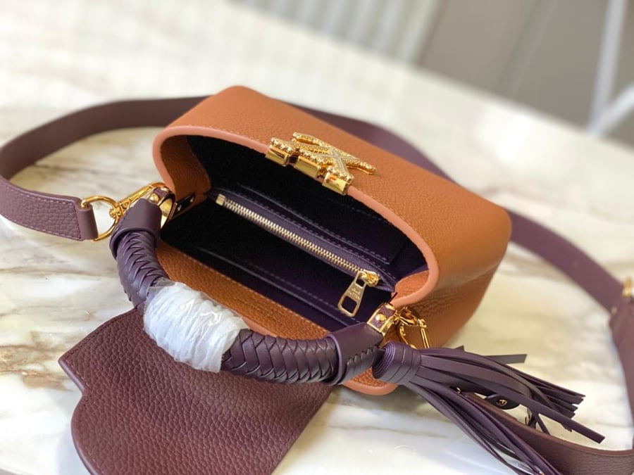 Louis Vuitton size 21 cm
