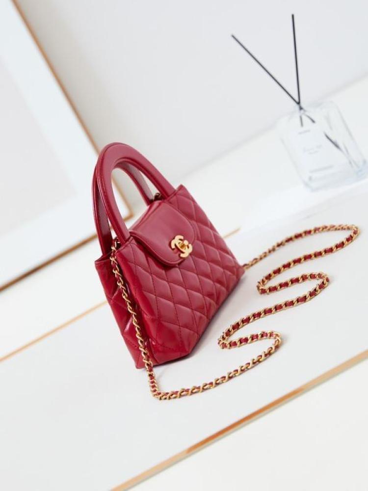 Chanel size 19 cm