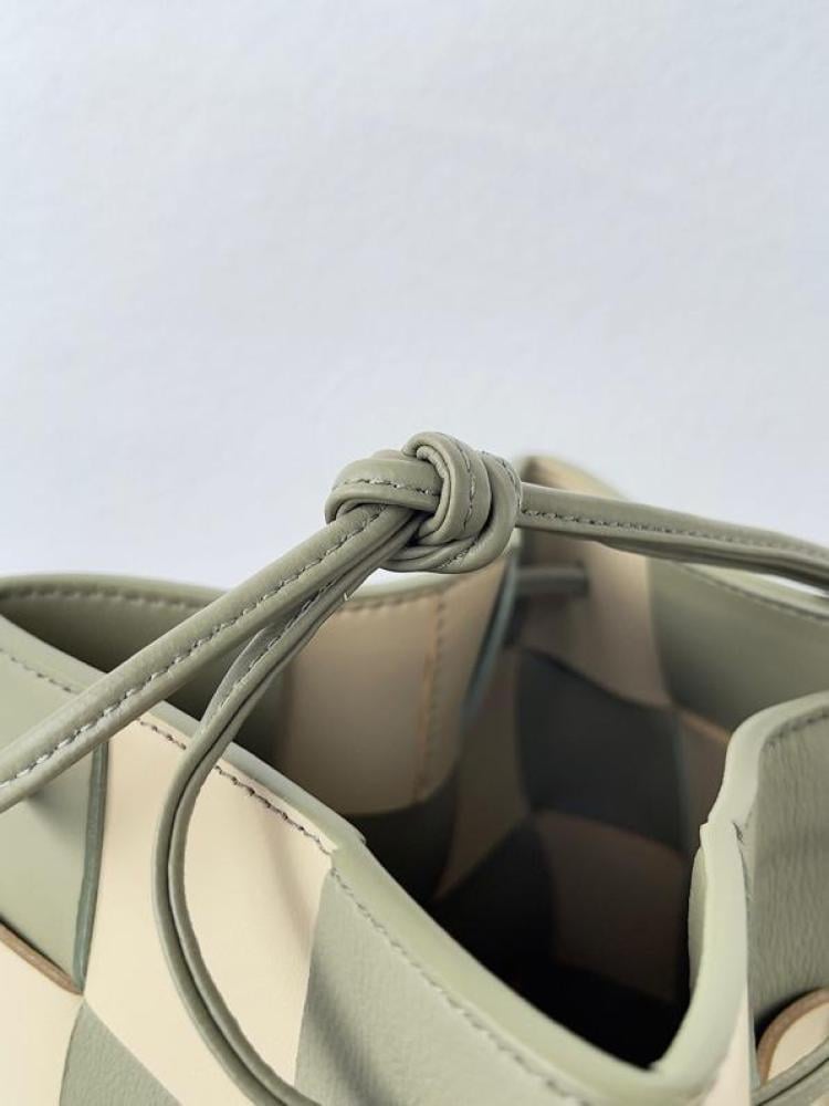 بوتيغا مقاس 18 cm