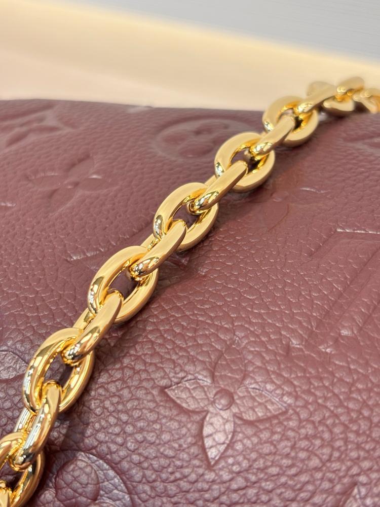 Louis Vuitton 17 cm size