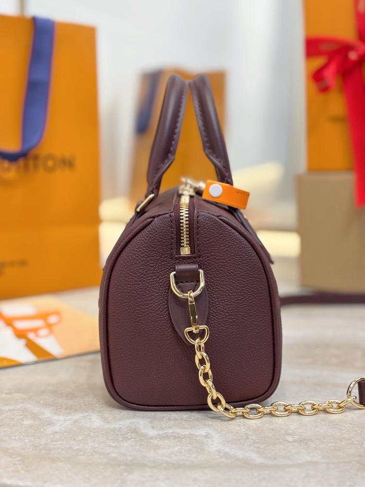 Louis Vuitton size 20.5 cm
