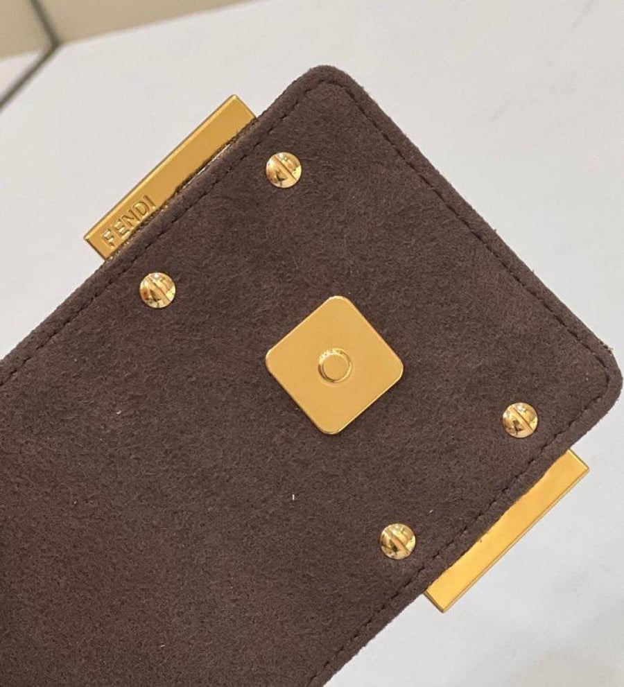 Fendi 19 cm size