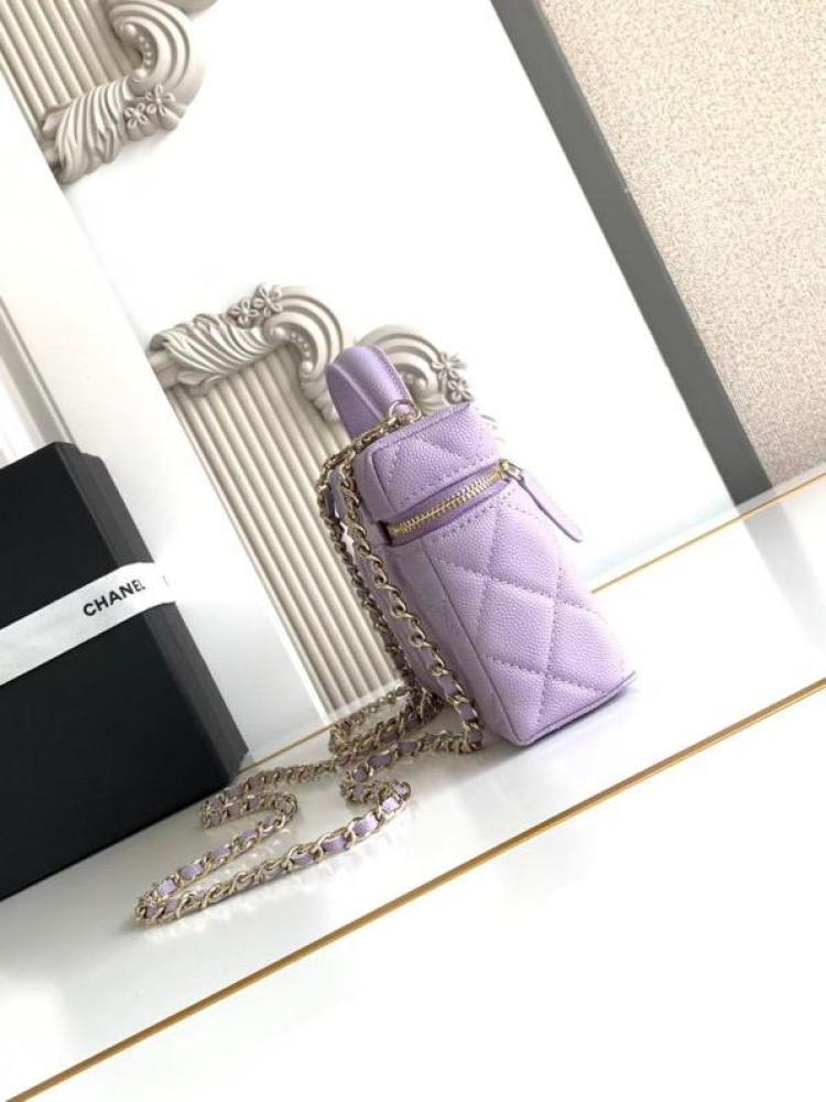Chanel size 19.5 cm