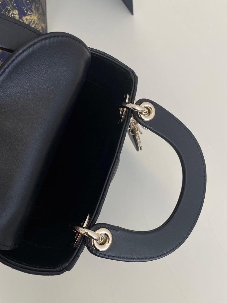 ليدي ديور مقاس 17 cm