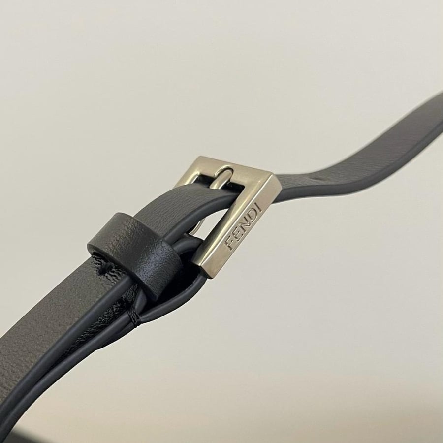 فندي مقاس 22 cm