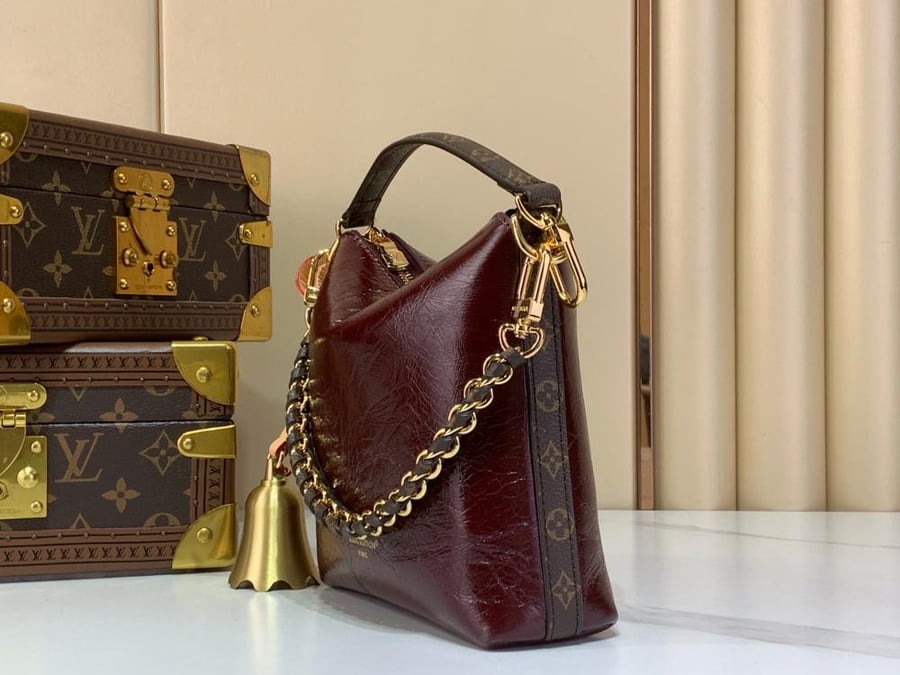 لوي فيتون مقاس 19/18 cm