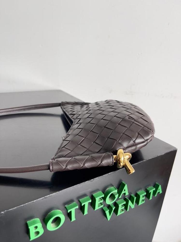 Bottega size 28 cm
