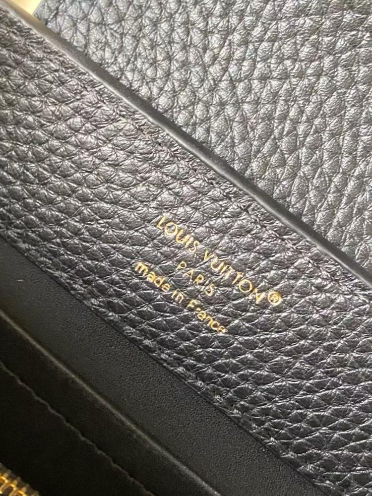 Louis Vuitton size 21 cm