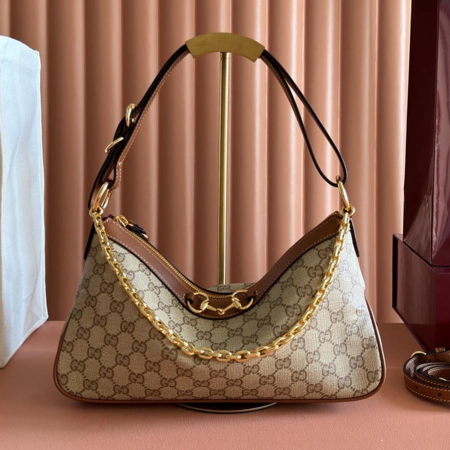 قوتشي مقاس 31.5/17.5 cm