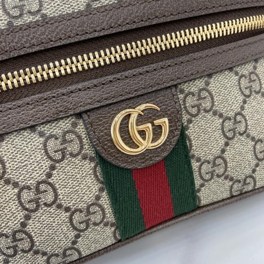 Gucci 20 cm size