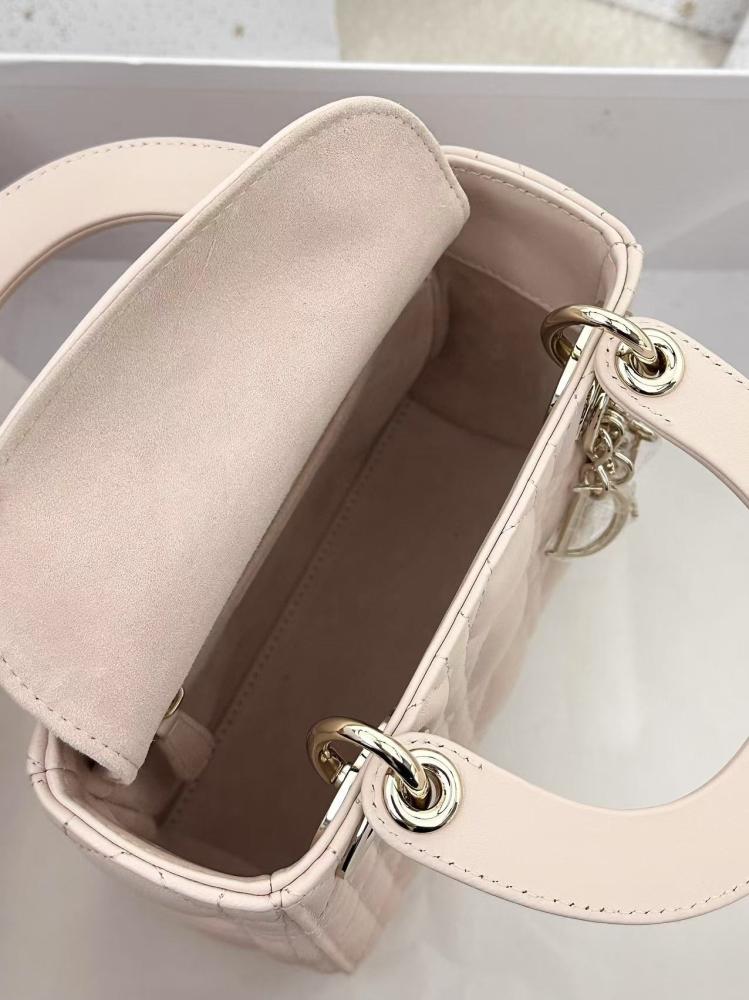 Lady Dior size 17 cm