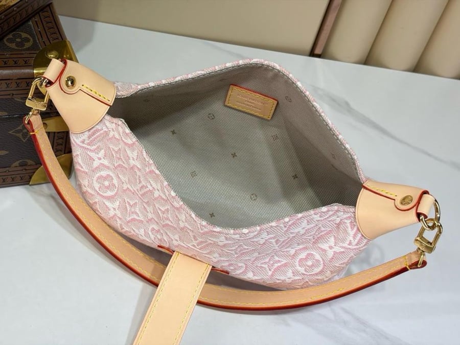 لوي فيتون مقاس 22/14.5 cm