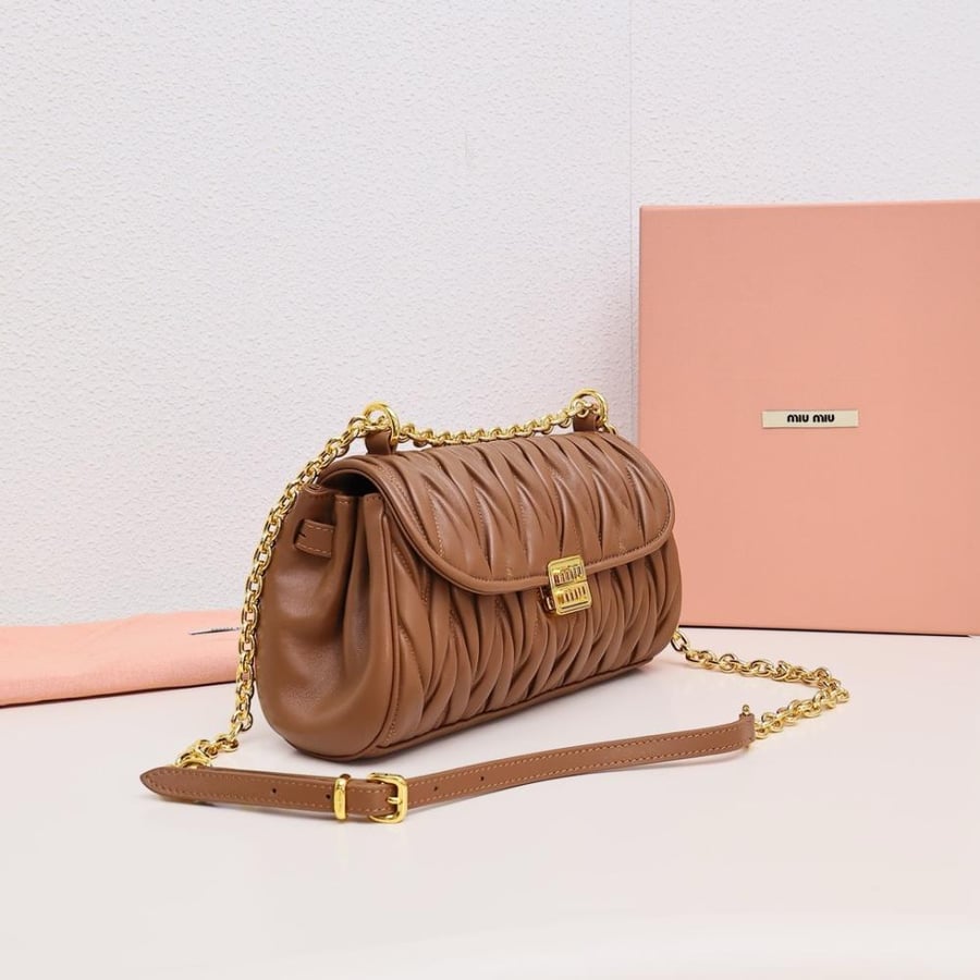 Miu Miu size 24 cm