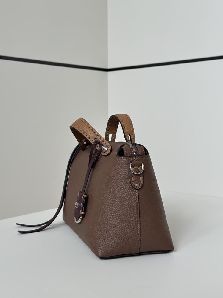 فندي مقاس 29/17 cm