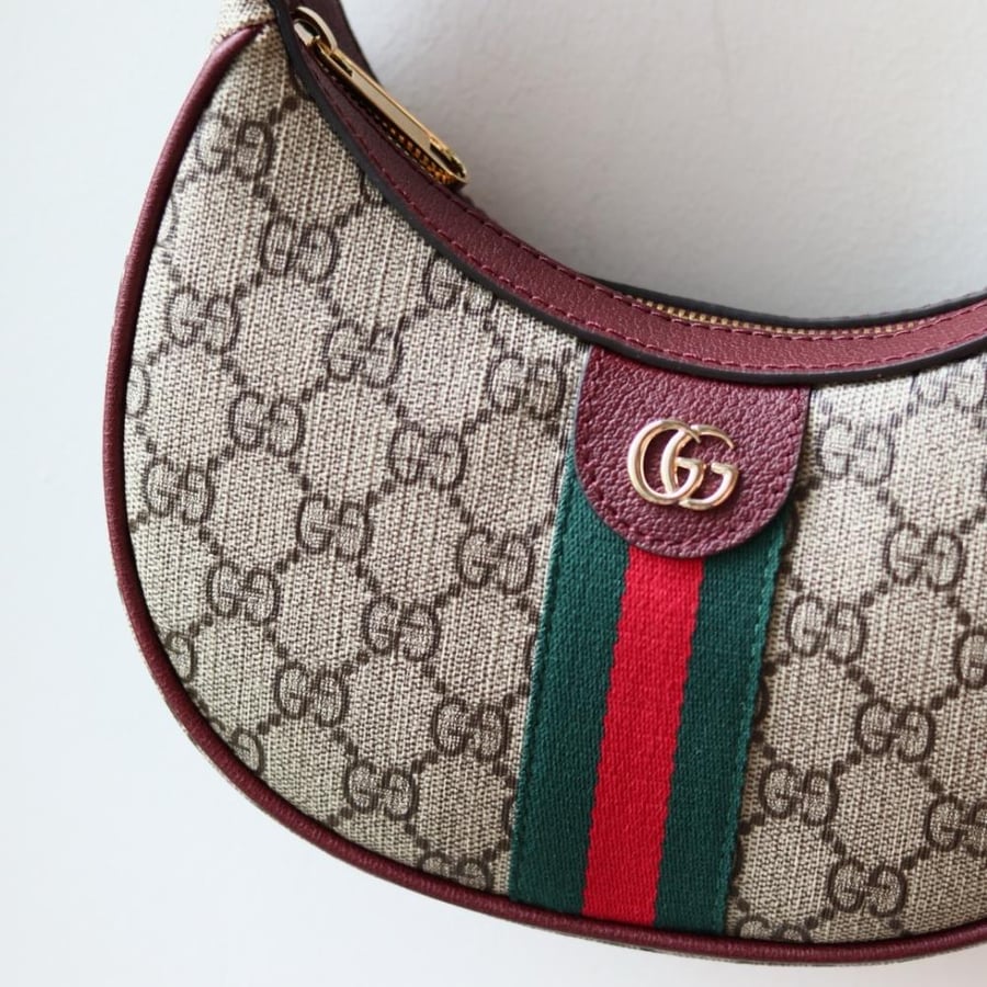 Gucci 20 cm size