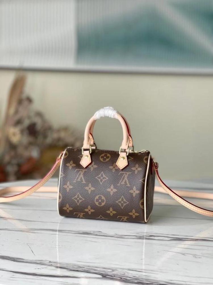 لوي فيتون مقاس 16 cm