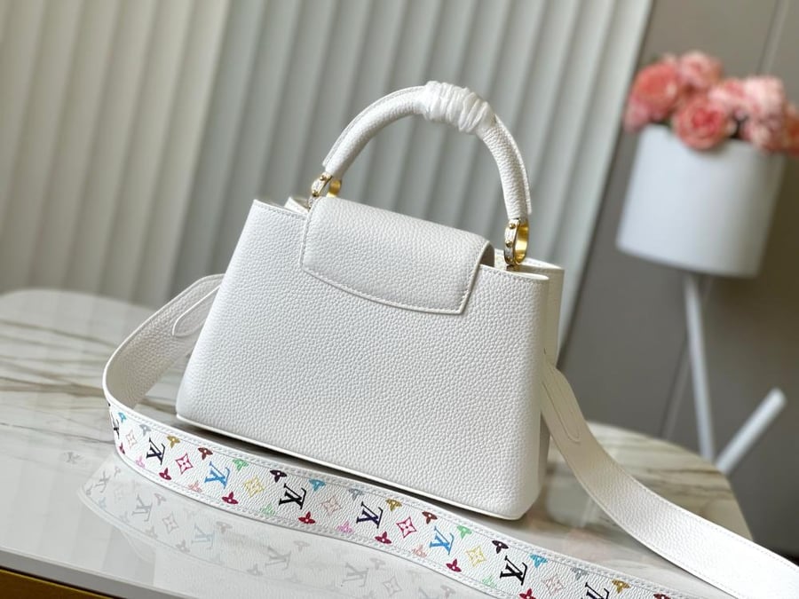 Louis Vuitton size 27 cm
