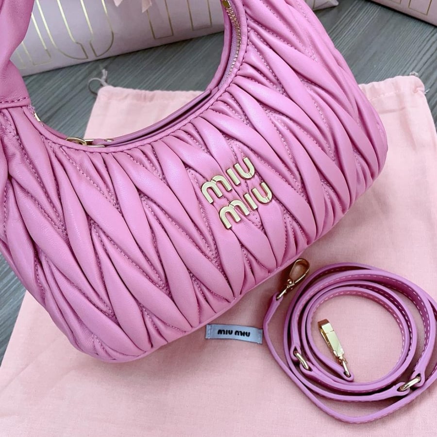 Miu Miu size 23 cm