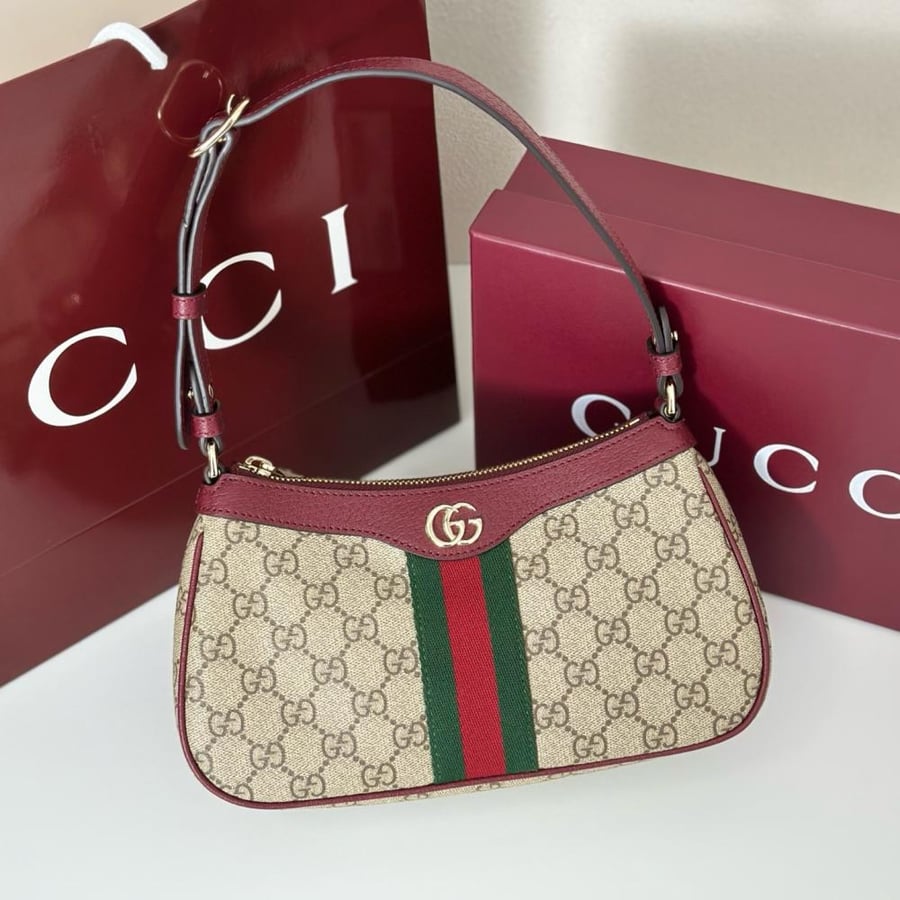 Gucci 26/15 cm