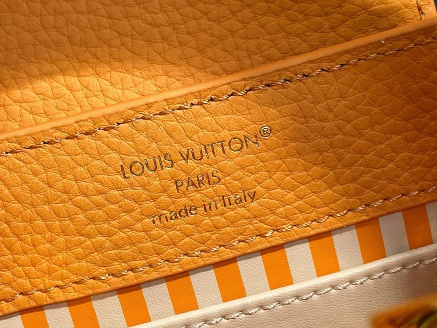Louis Vuitton size 21 cm