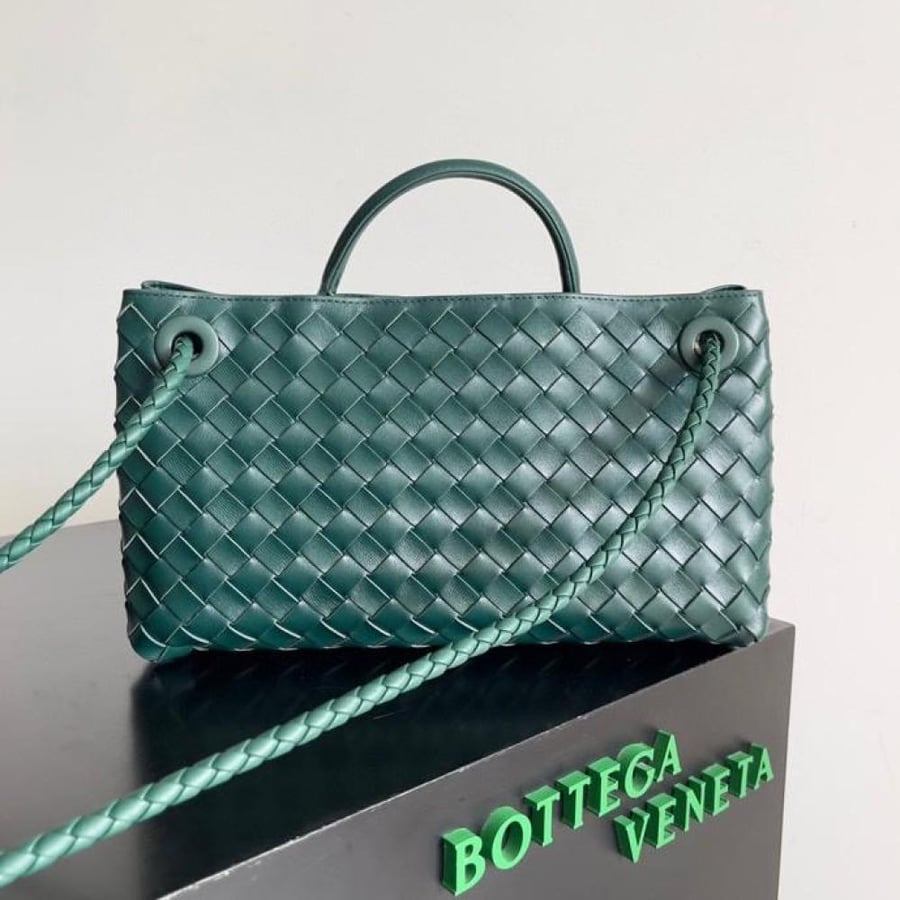 Bag size 29 cm
