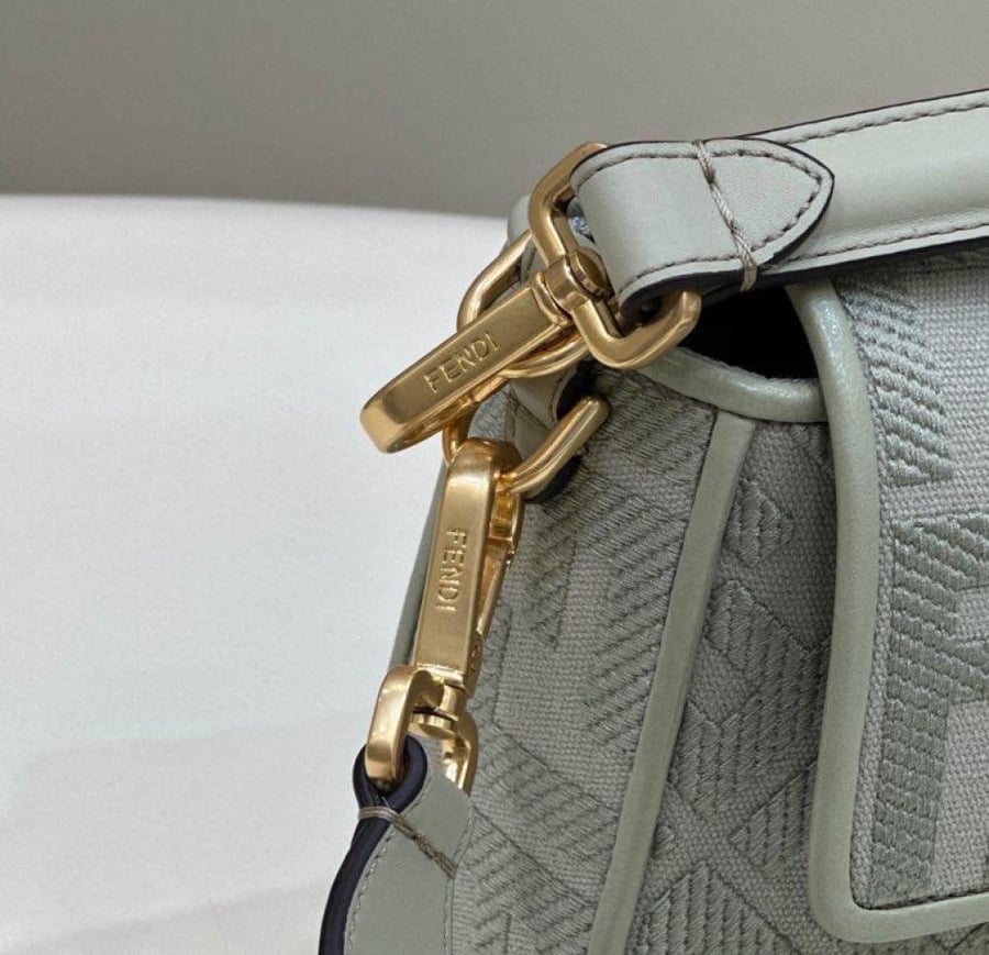 Fendi bag with size 27 cm