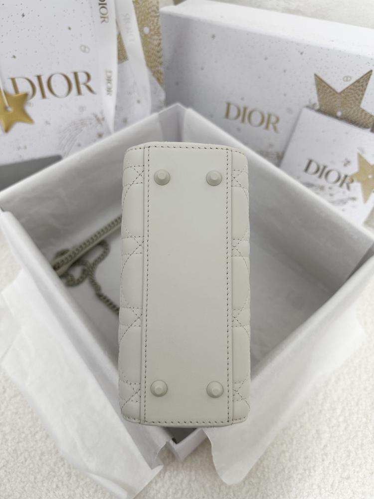 Lady Dior size 17 cm