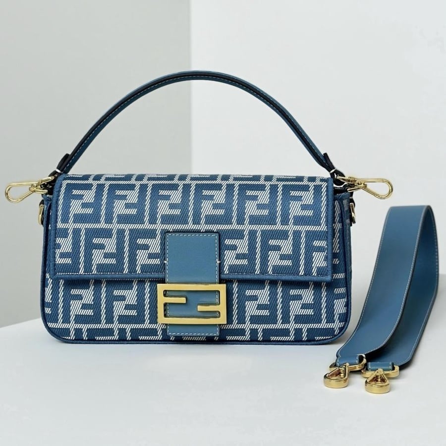 Fendi bag with size 27 cm