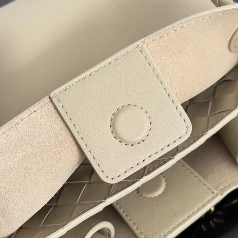 Bottega size 25 cm