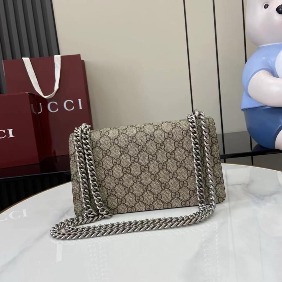 Gucci 25 cm size