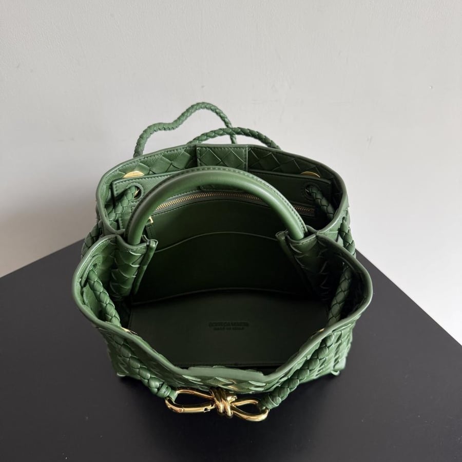 بوتيغا مقاس 25/22 cm