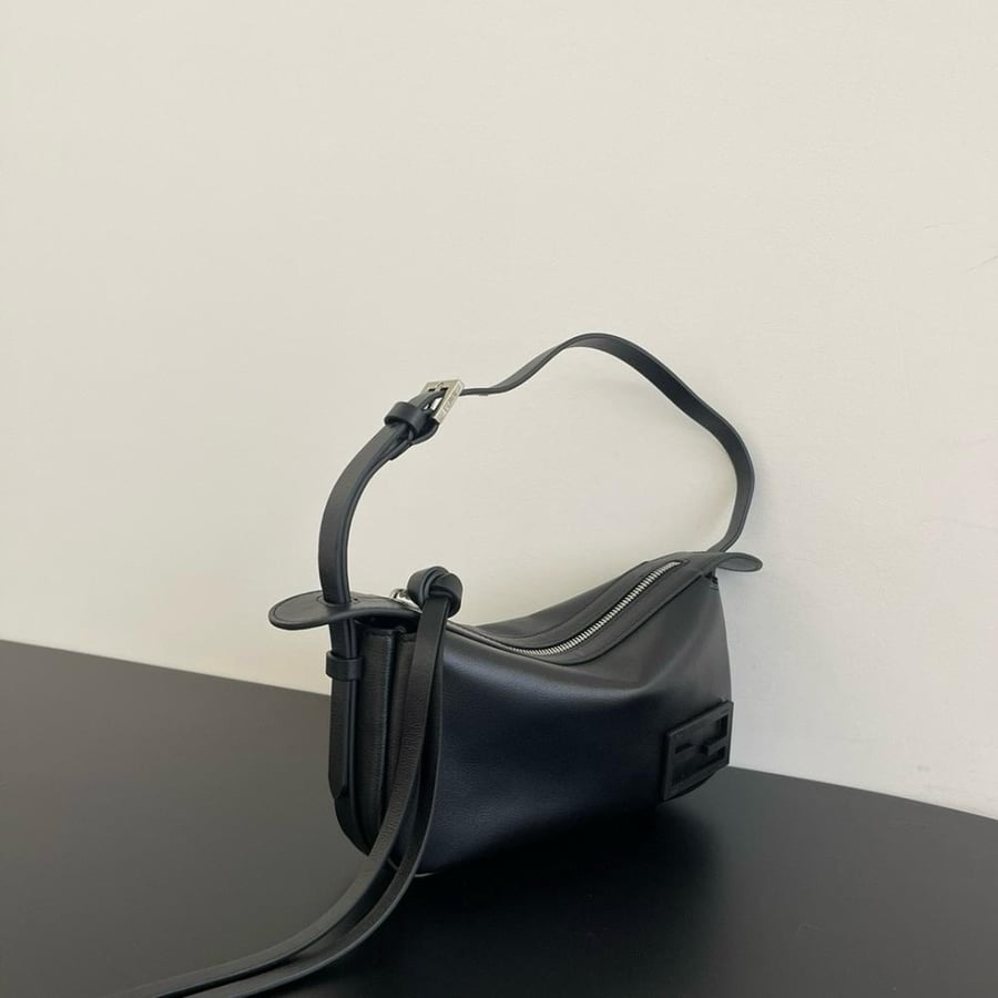 فندي مقاس 22 cm