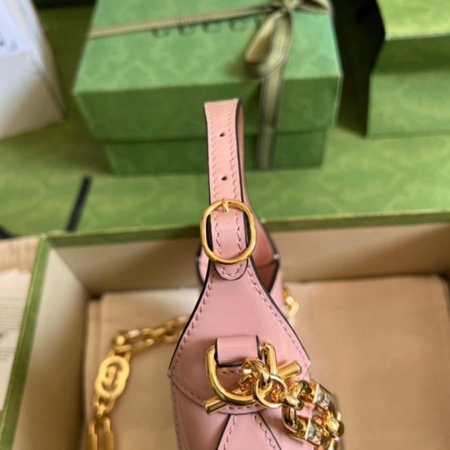 Gucci 19 cm size