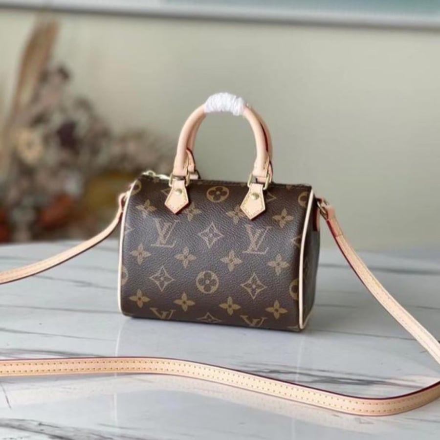 لوي فيتون مقاس 16 cm