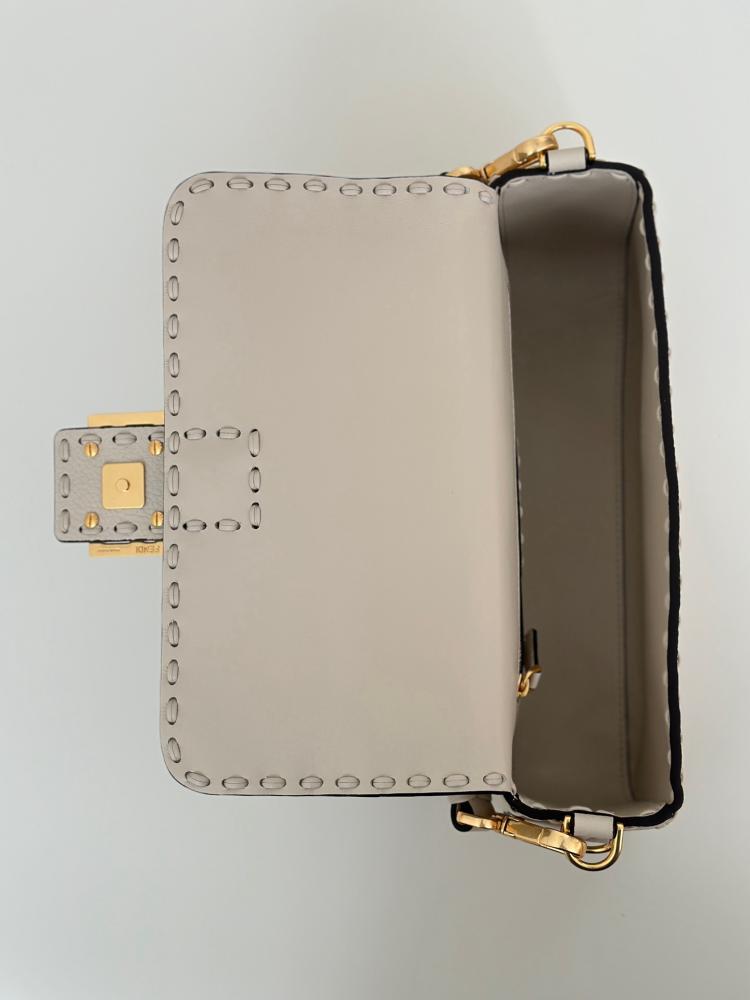 فندي باغيت مقاس 27 cm
