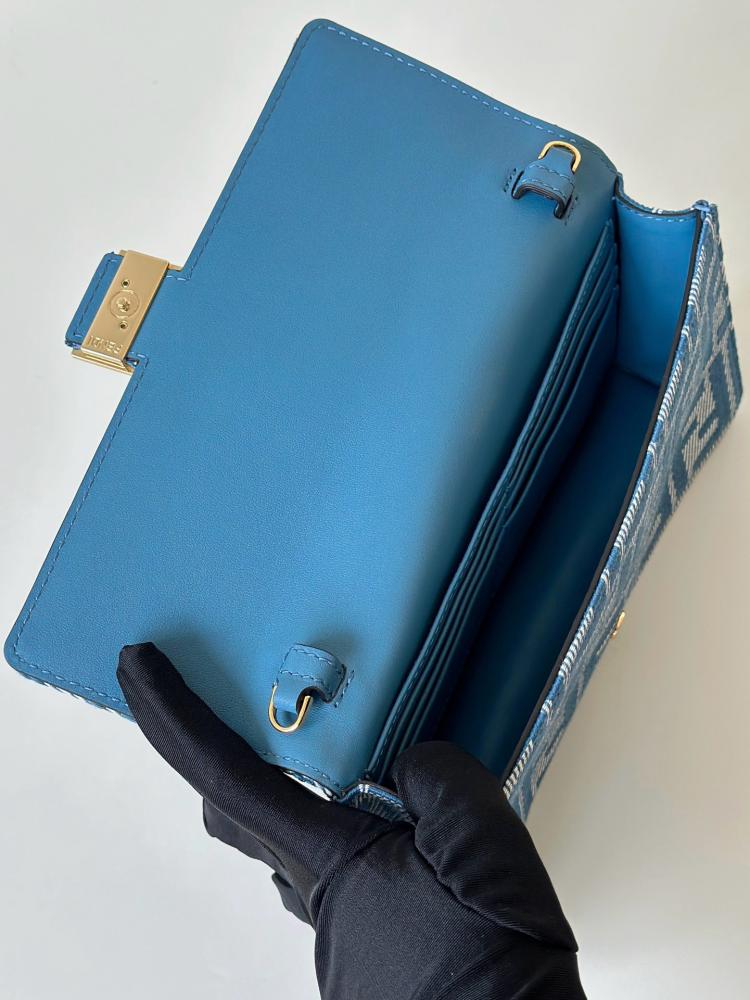 فندي مقاس 21 cm