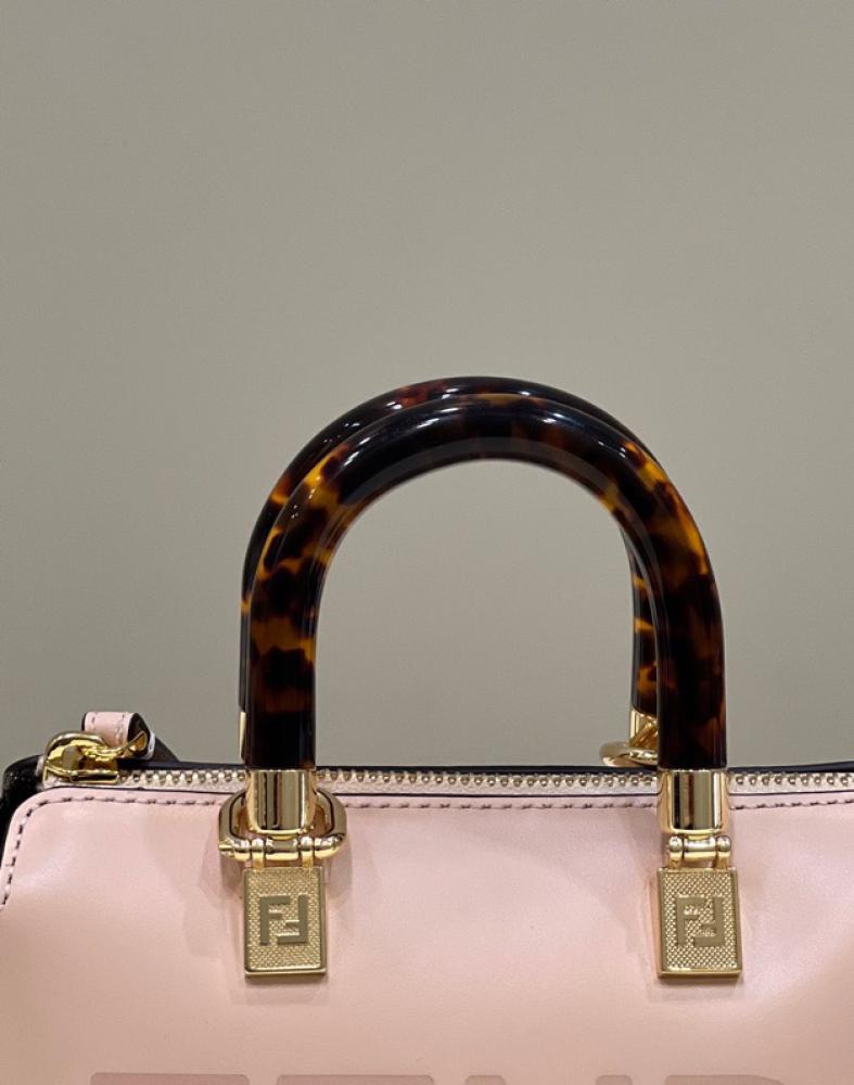 فندي مقاس 20 cm