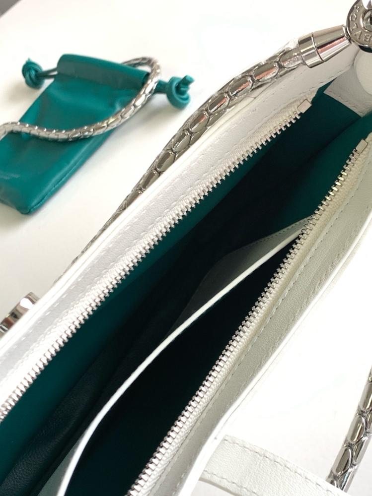 بولغري مقاس 27.5 cm