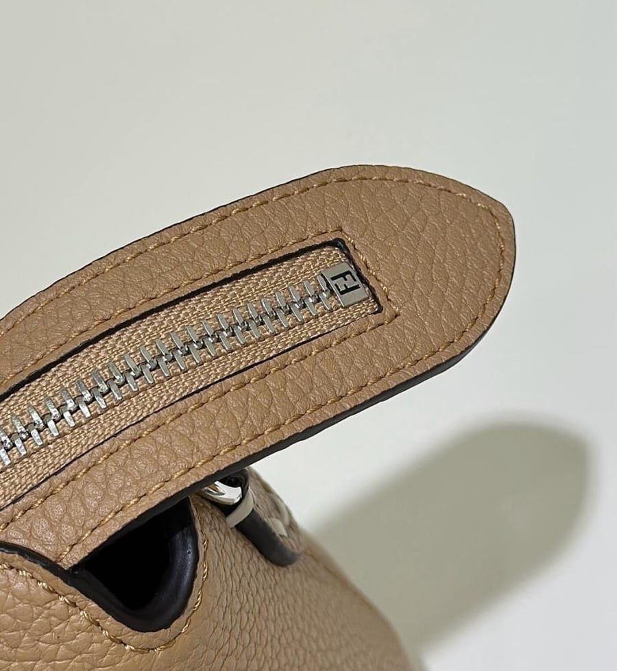 فندي مقاس 29/17 cm