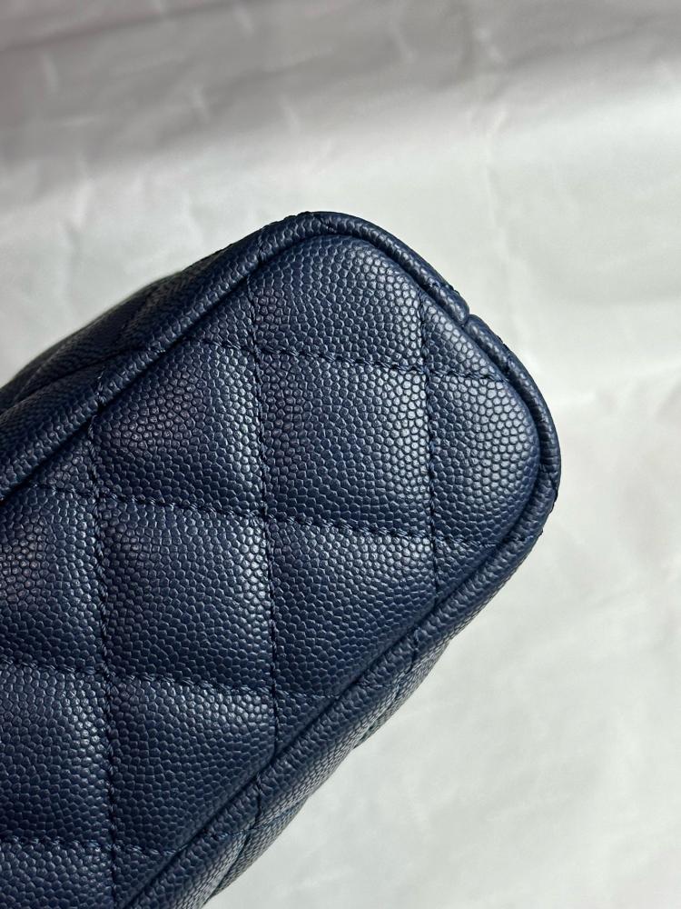شانيل مقاس 21.5 cm