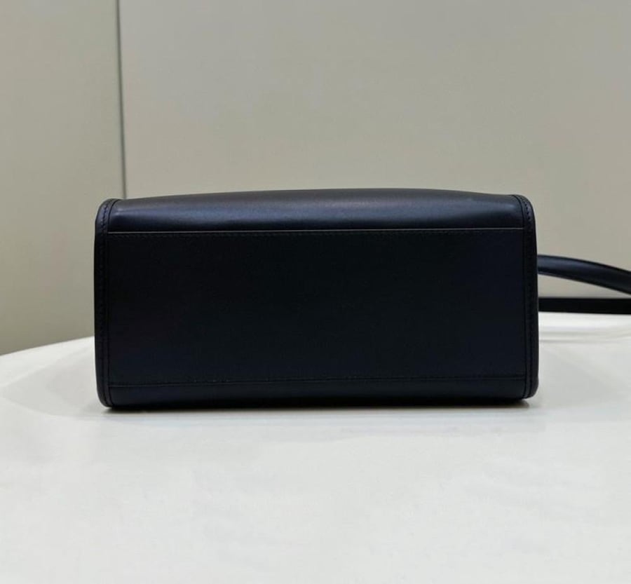 Fendi size 25.5 cm